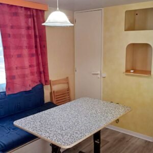 Brown House - Lounge